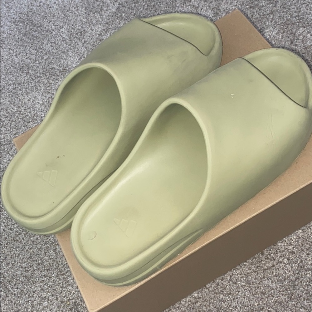 RESIN YEEZY SLIDES